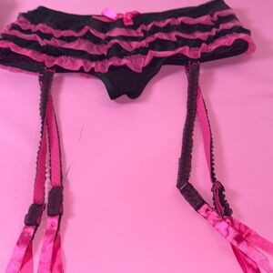 Chic Black and Pink Ruffled Garter Panty